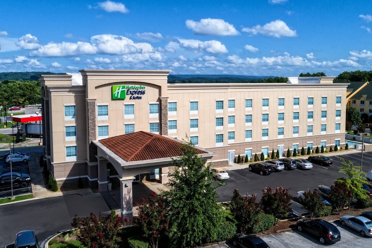 Holiday Inn Express & Suites Cookeville by IHG