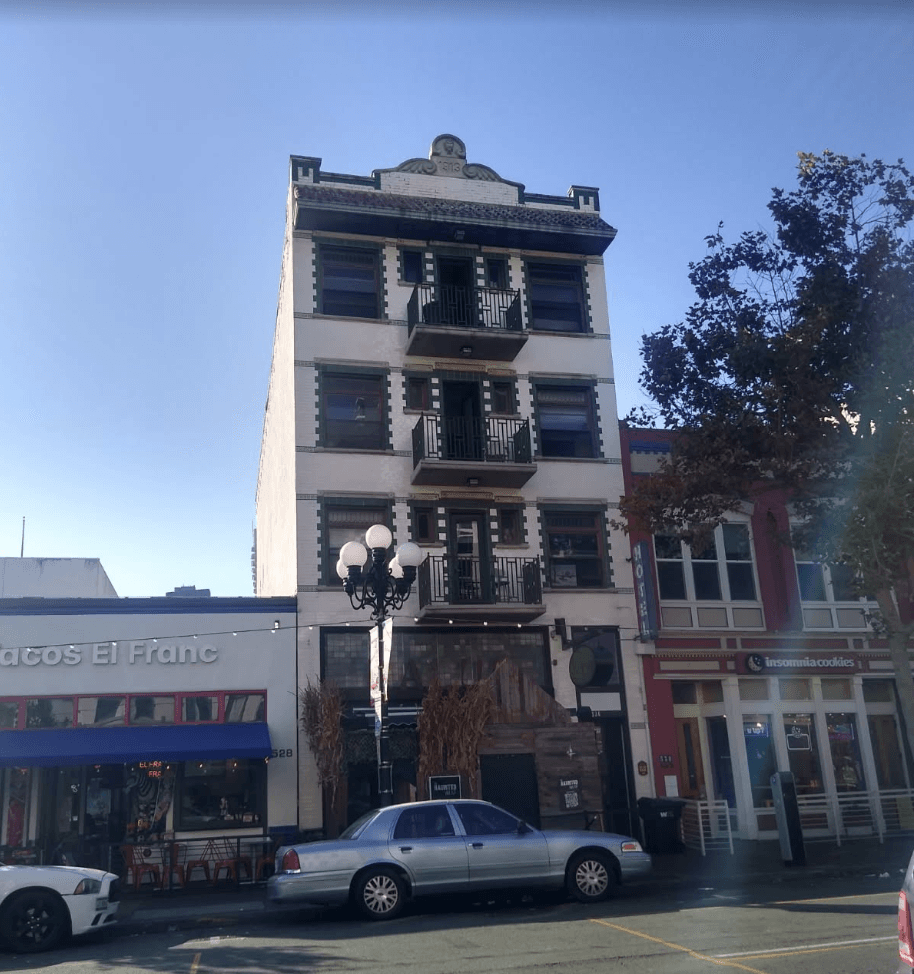 Lincoln On 5th