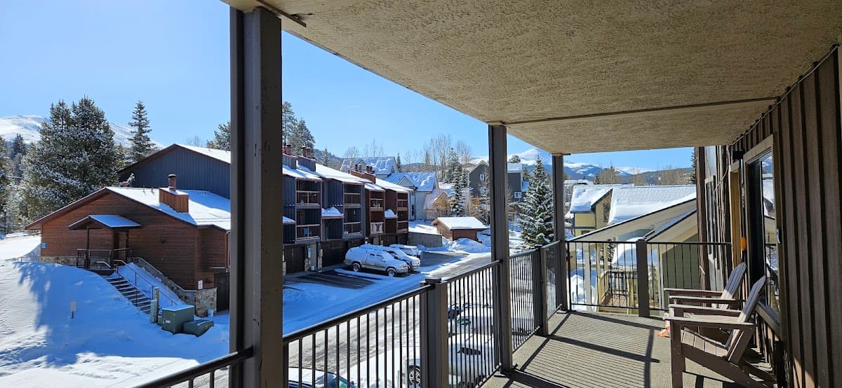 Gold Creek Condominiums