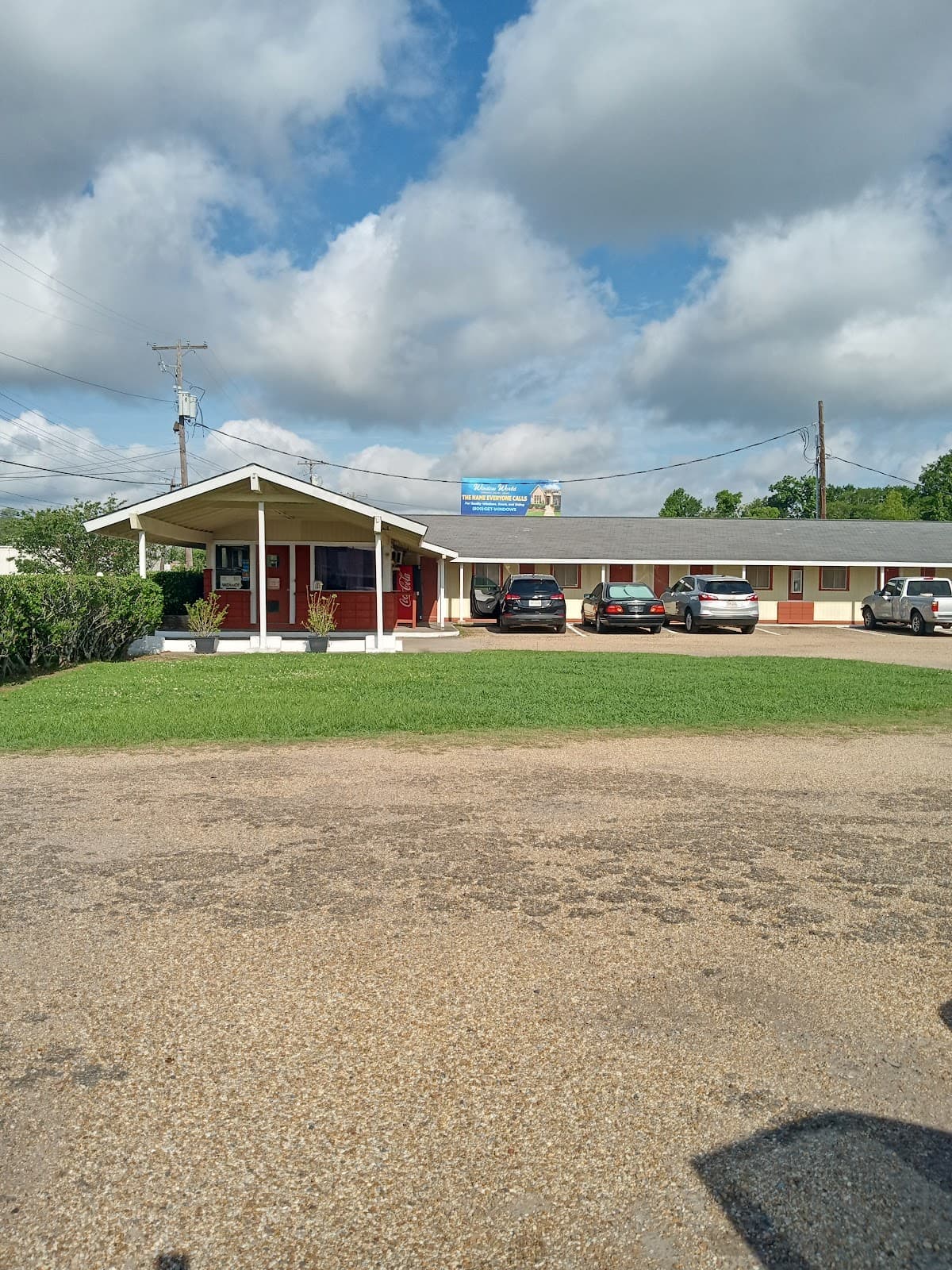 Bayou L Motel