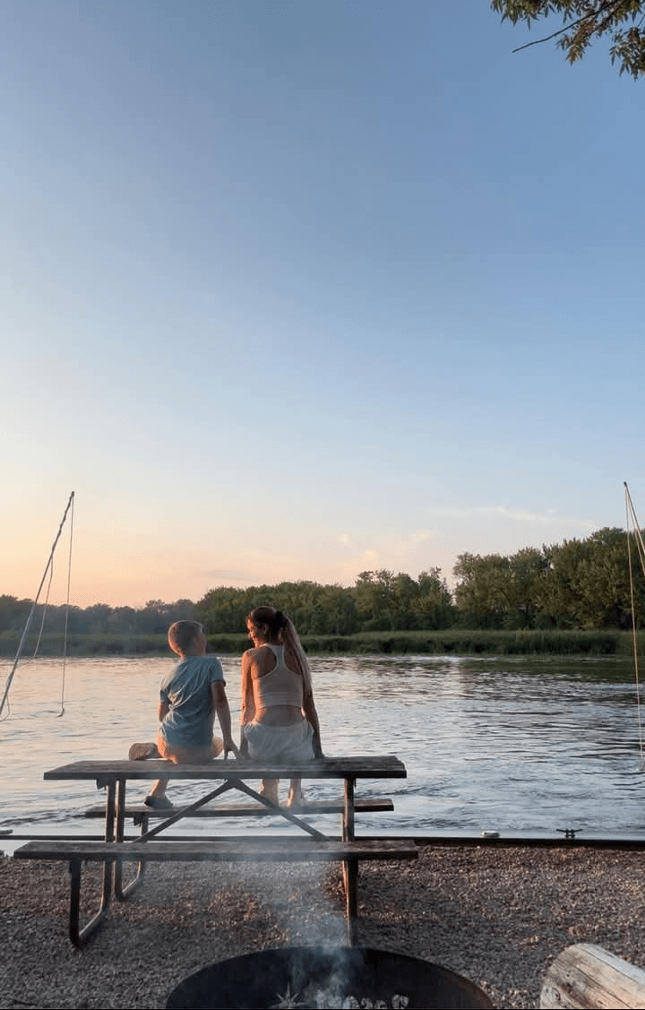 Rivers Edge Resort LLC