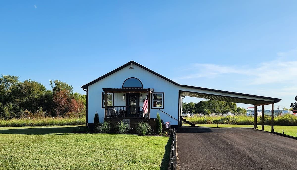 Lakeside Luxury Airbnb at Duck Creek on Grand Lake Oklahoma