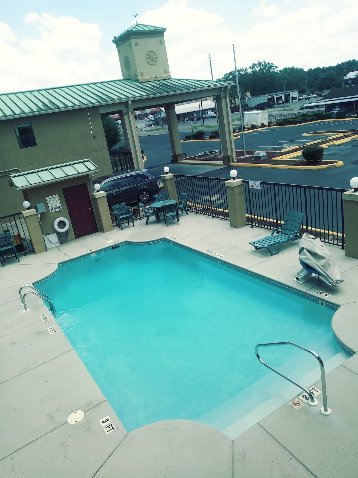 Executive Inn