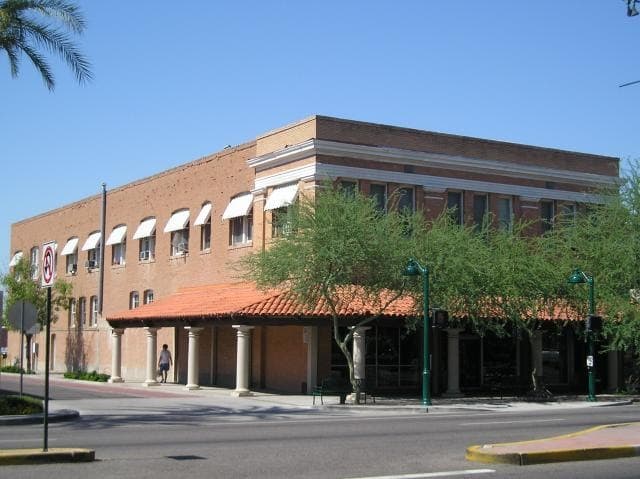 Lofts At The Drew