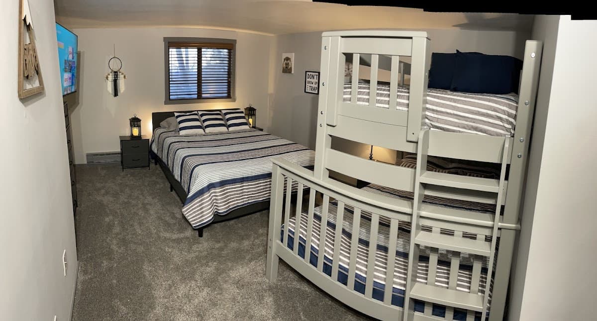 CamelbackFun (Ski-in/Ski-out vacation home rental on Camelback Mountain)