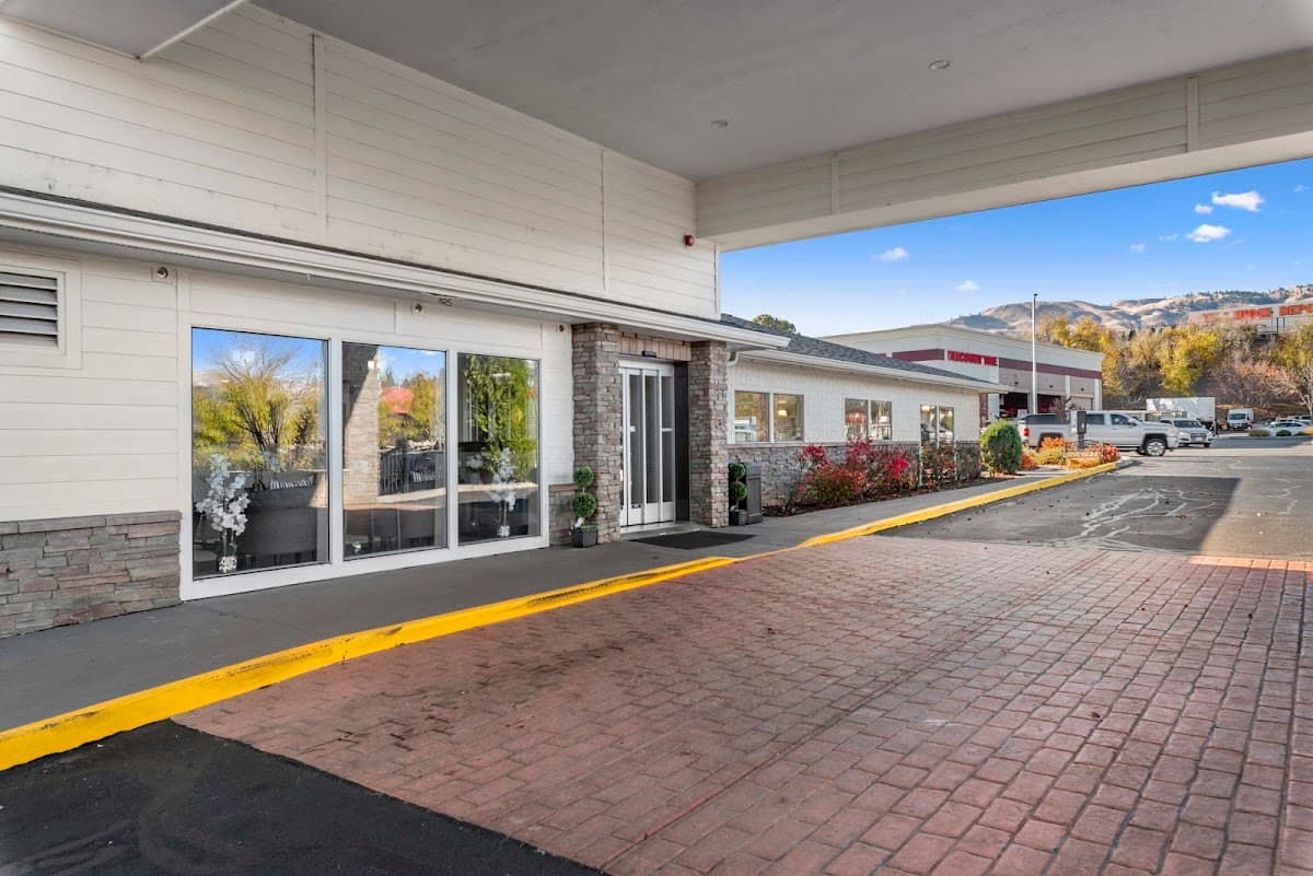 Clarion Pointe Wenatchee