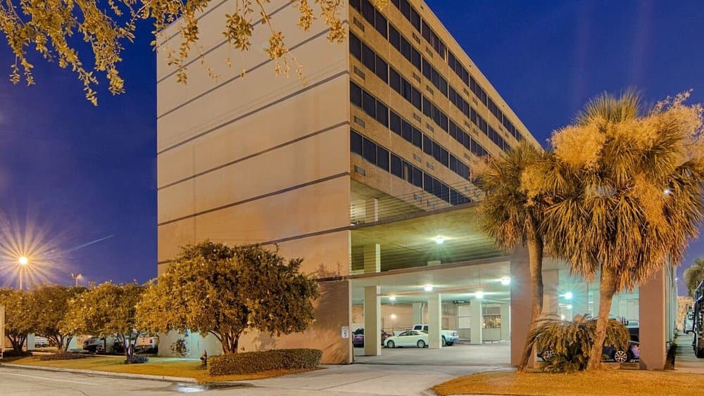 Comfort Inn & Suites At Copeland Tower