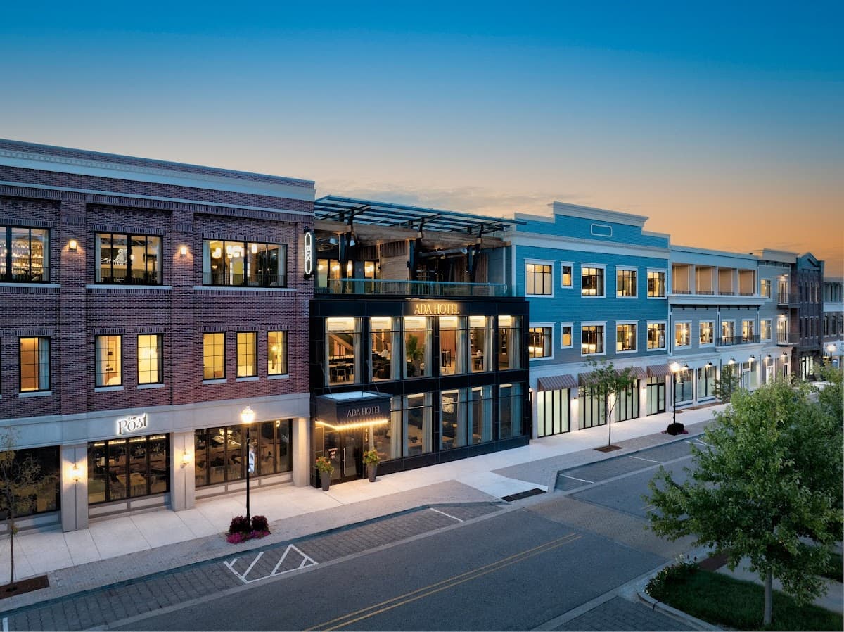 Ada Hotel