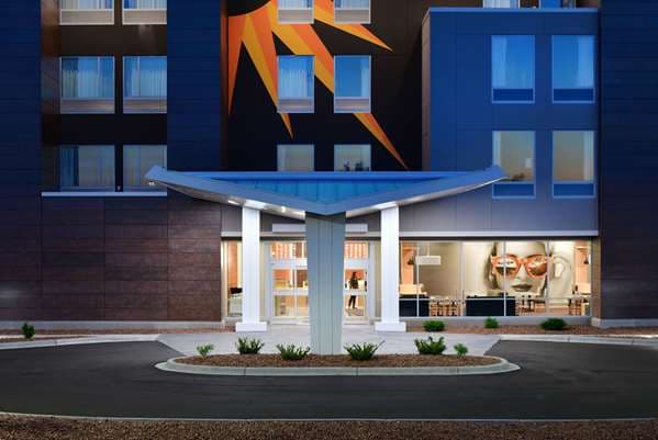 La Quinta Inn & Ste by Wyndham Wisconsin Dells- Lake Delton