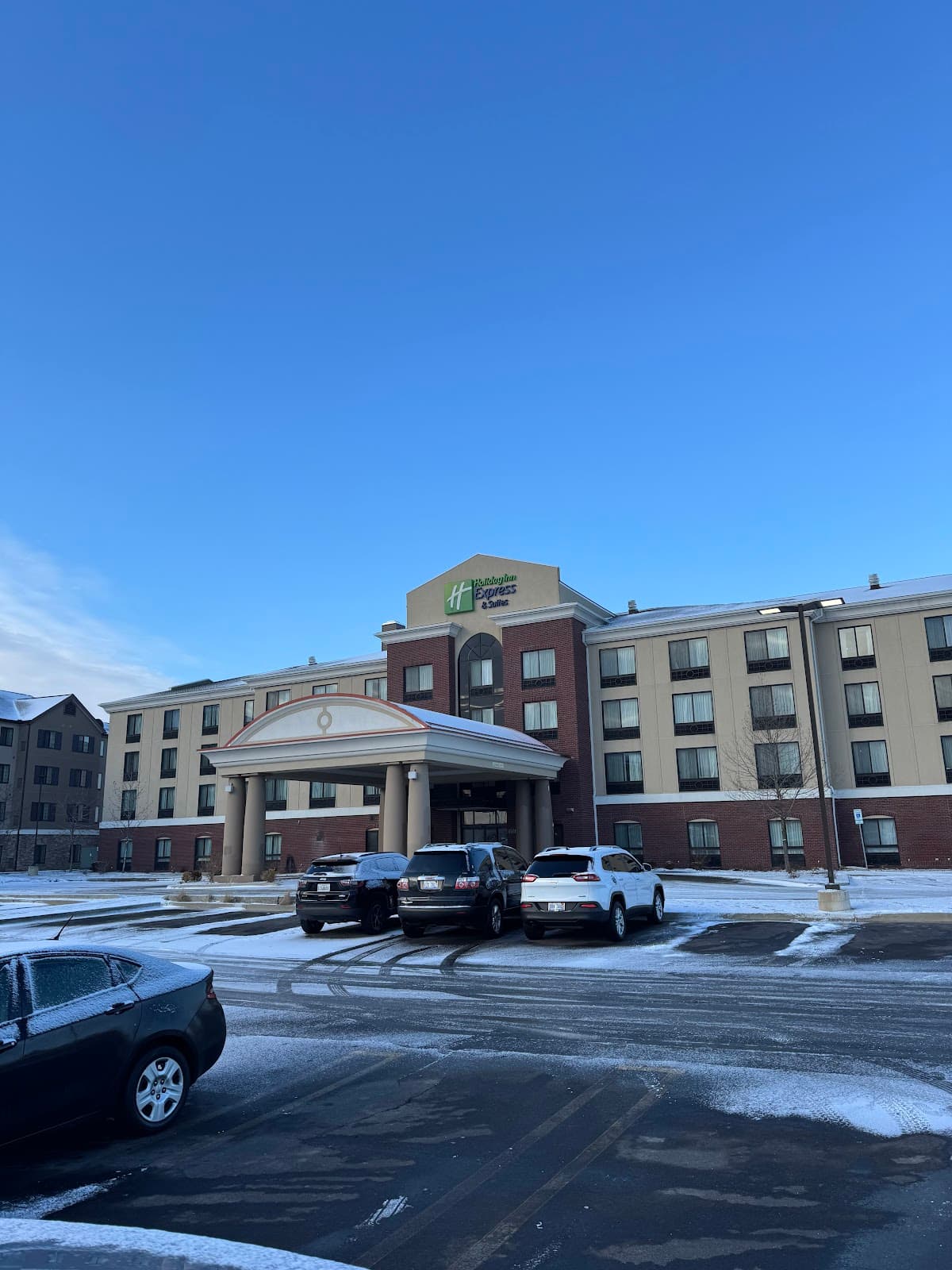 Holiday Inn Express & Suites Dearborn SW - Detroit Area