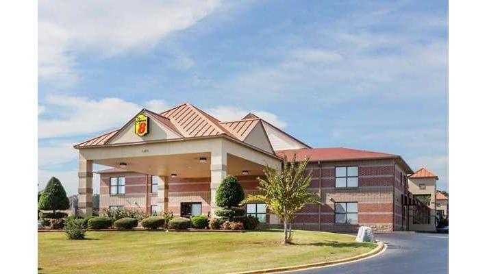 Super 8 by Wyndham Jacksonville AR