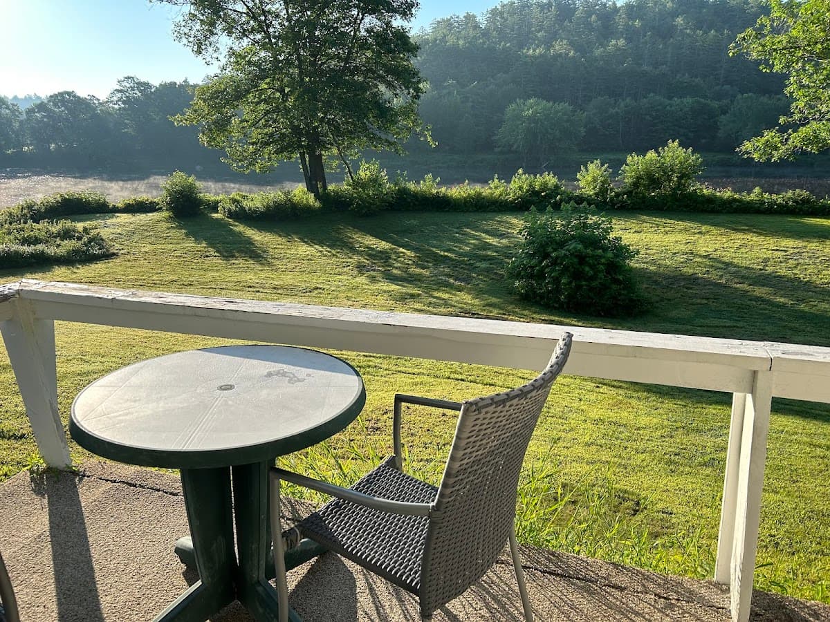 Blue Iris Motor Inn
