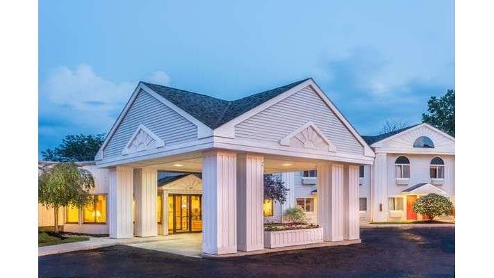 Days Inn by Wyndham Tiffin