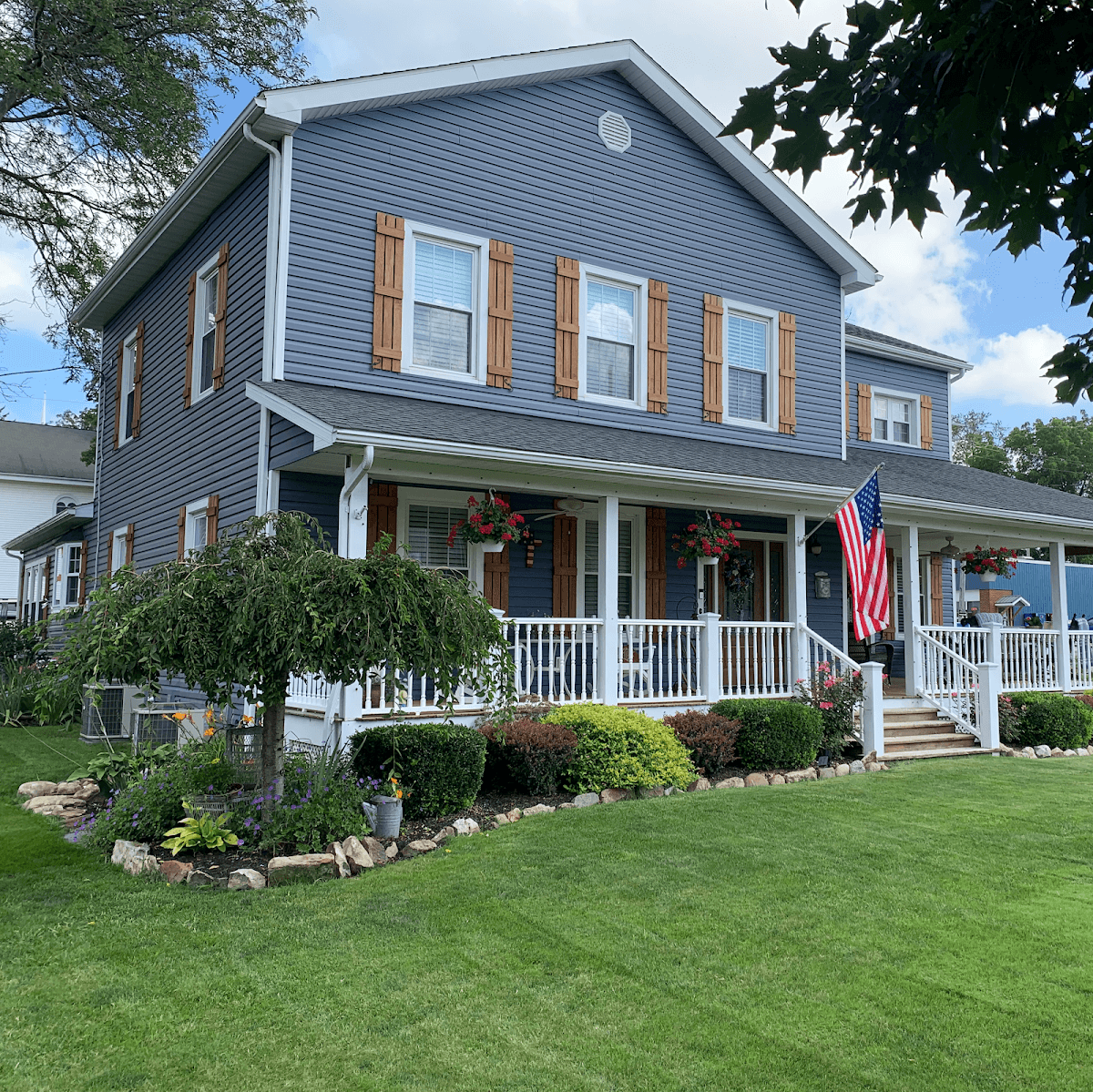 Shermans Inn on Main Bed & Breakfast