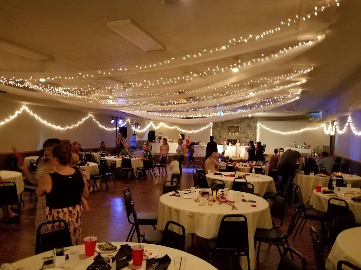 Vue Country Hall