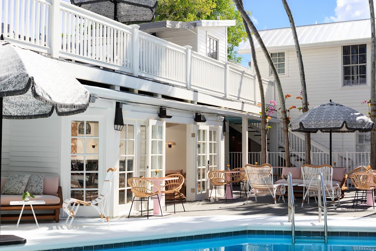 Lighthouse Hotel - Key West Historic Inns