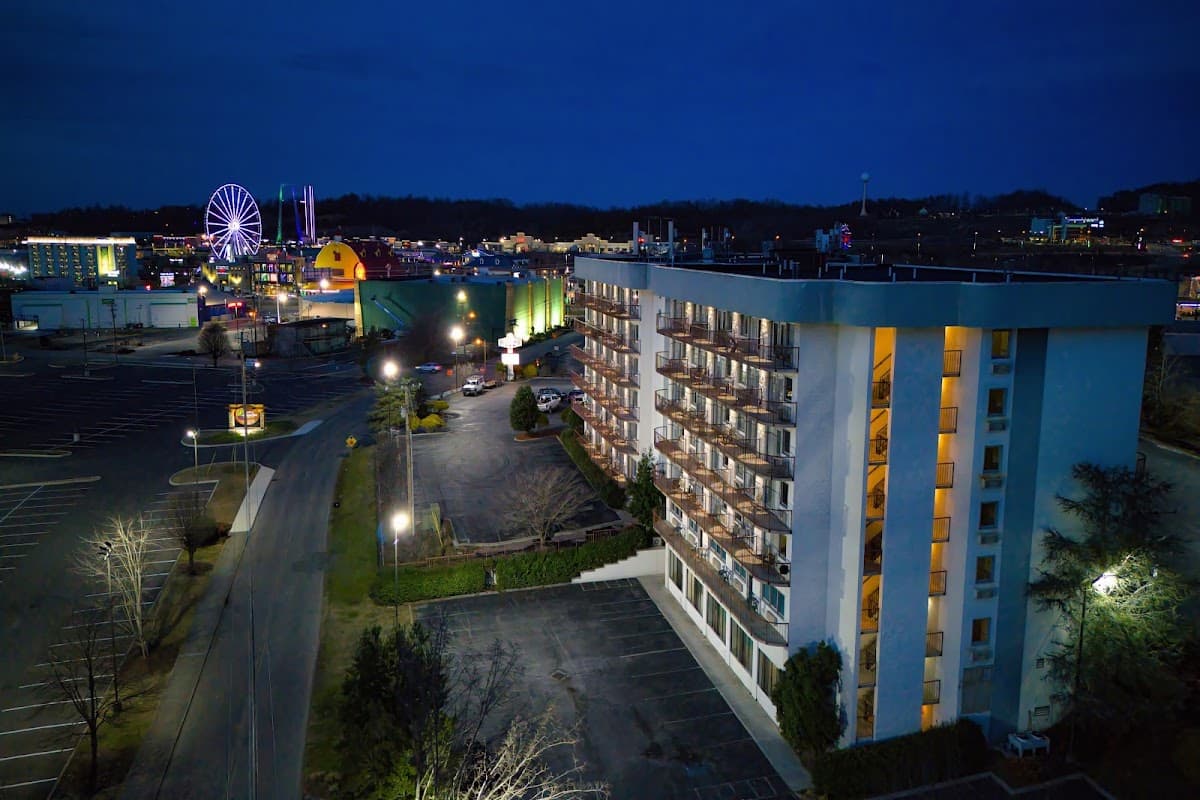 Park Tower Inn Pigeon Forge