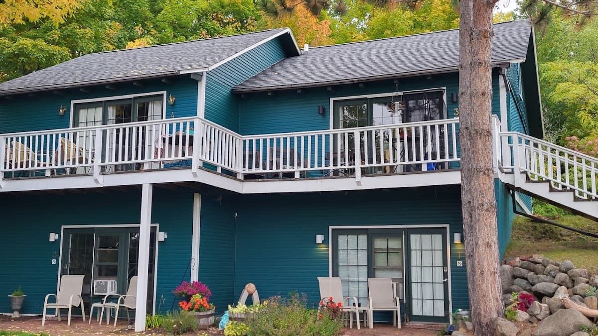 Hillside Suites