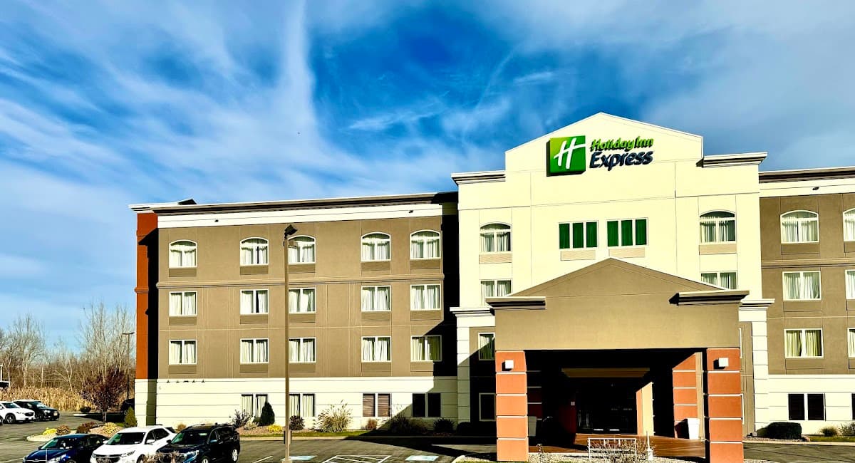 Holiday Inn Express Syracuse-Fairgrounds, an IHG Hotel