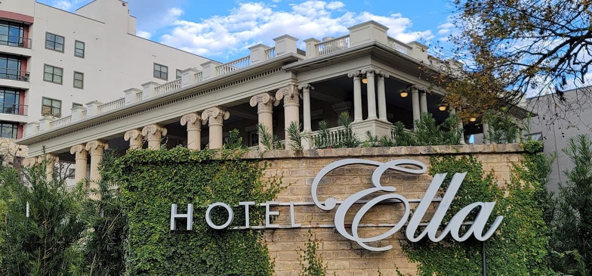 Hotel Ella