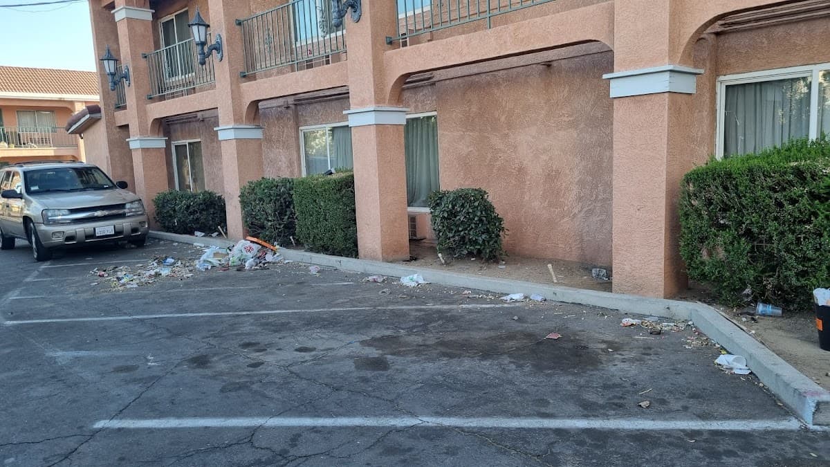 MERCED INN AND SUITES