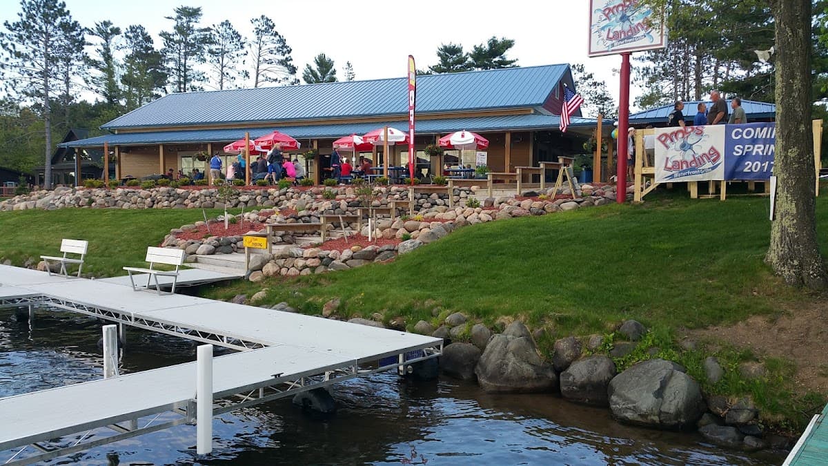 Grand Pines Resort & Motel