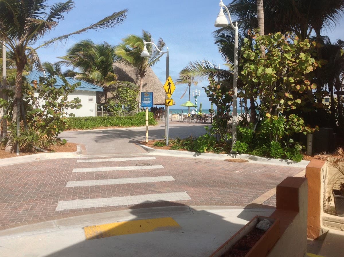 St Maurice Beach Inn