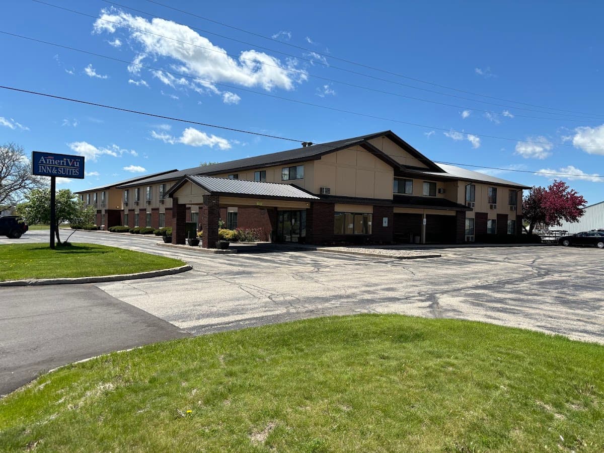 AmeriVu Inn & Suites Shawano WI