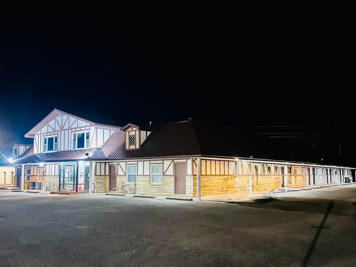 The Inn at Highway 33