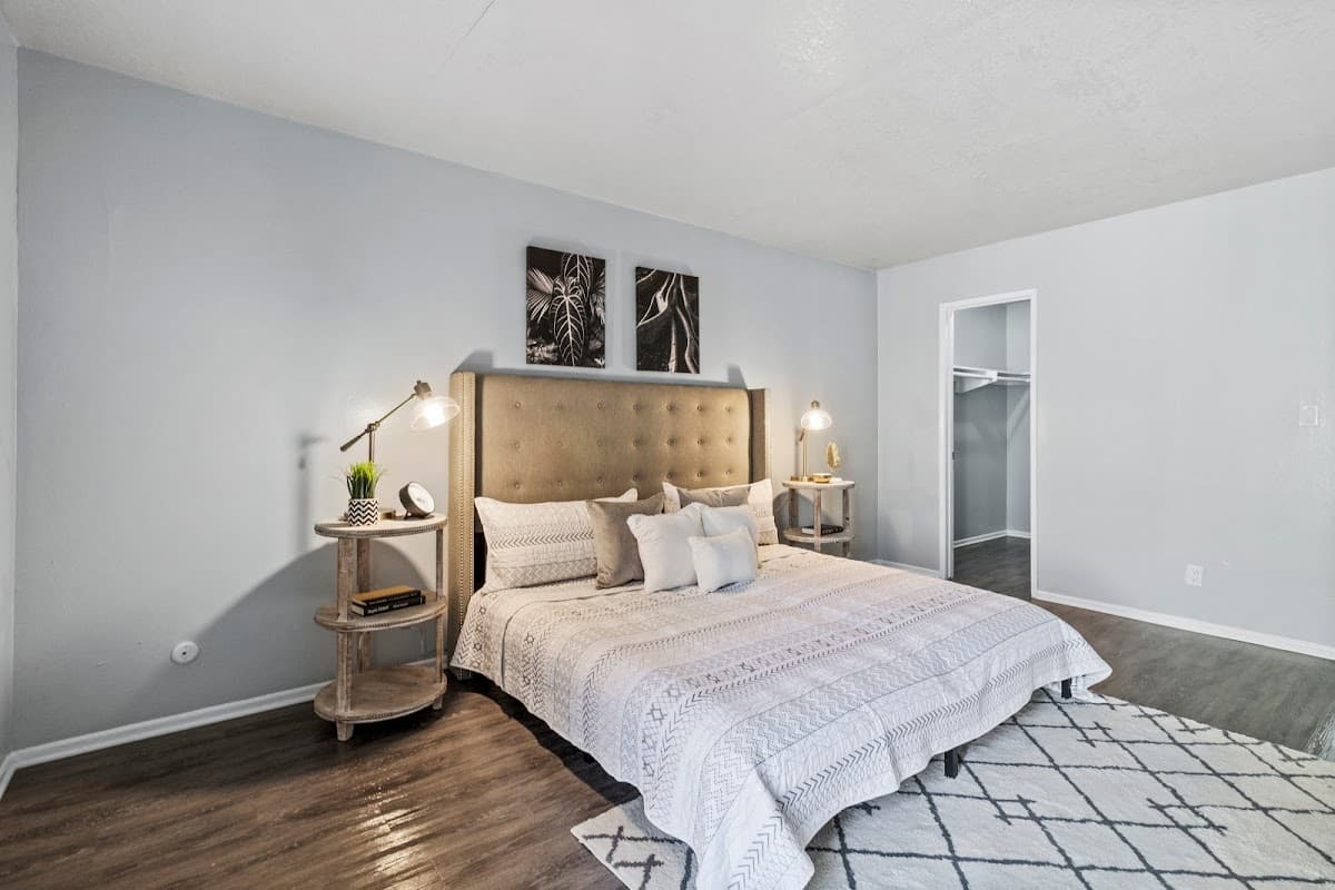 French Quarter Apartments