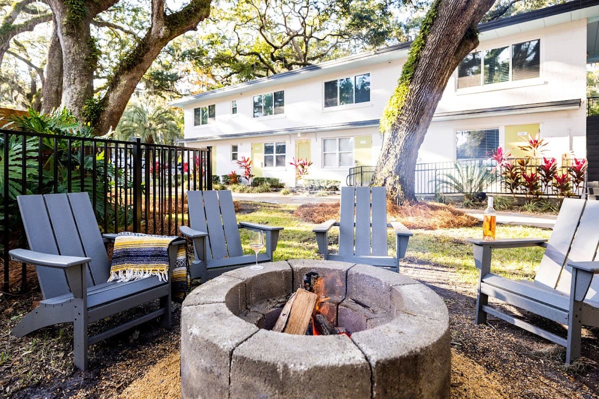 Queens Court Inn