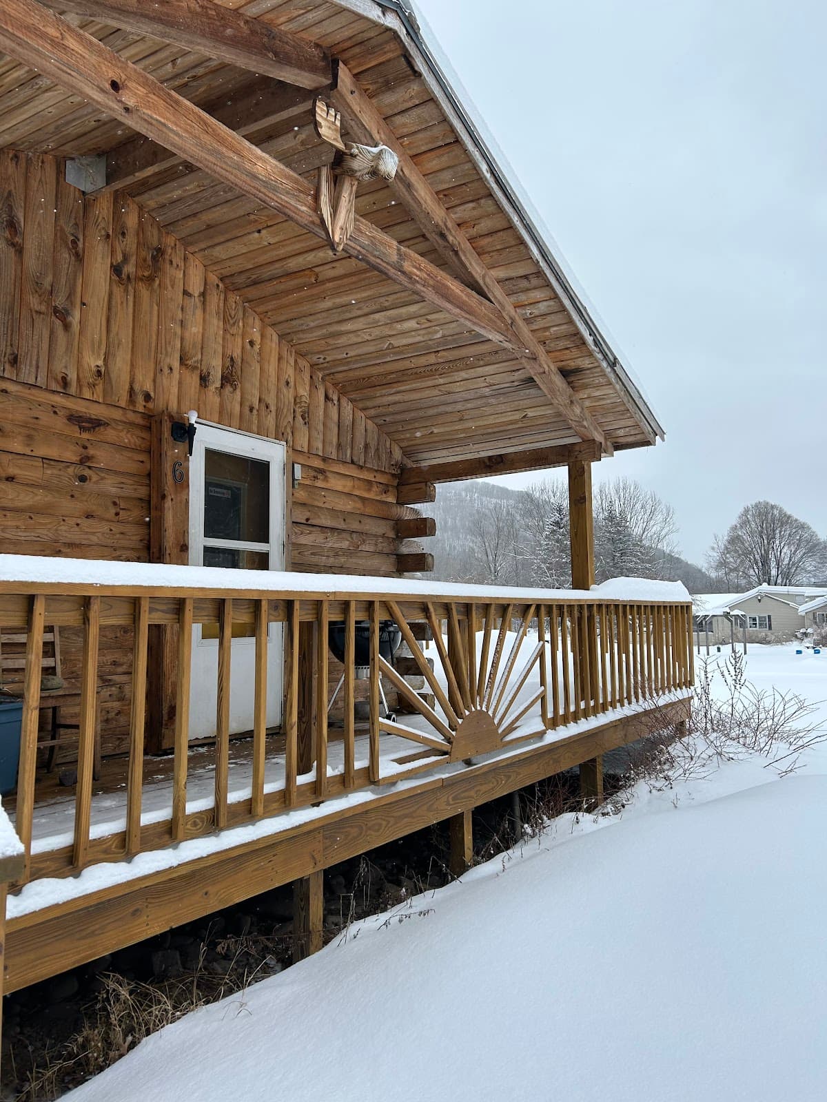 Cold Spring Lodge & Cabins
