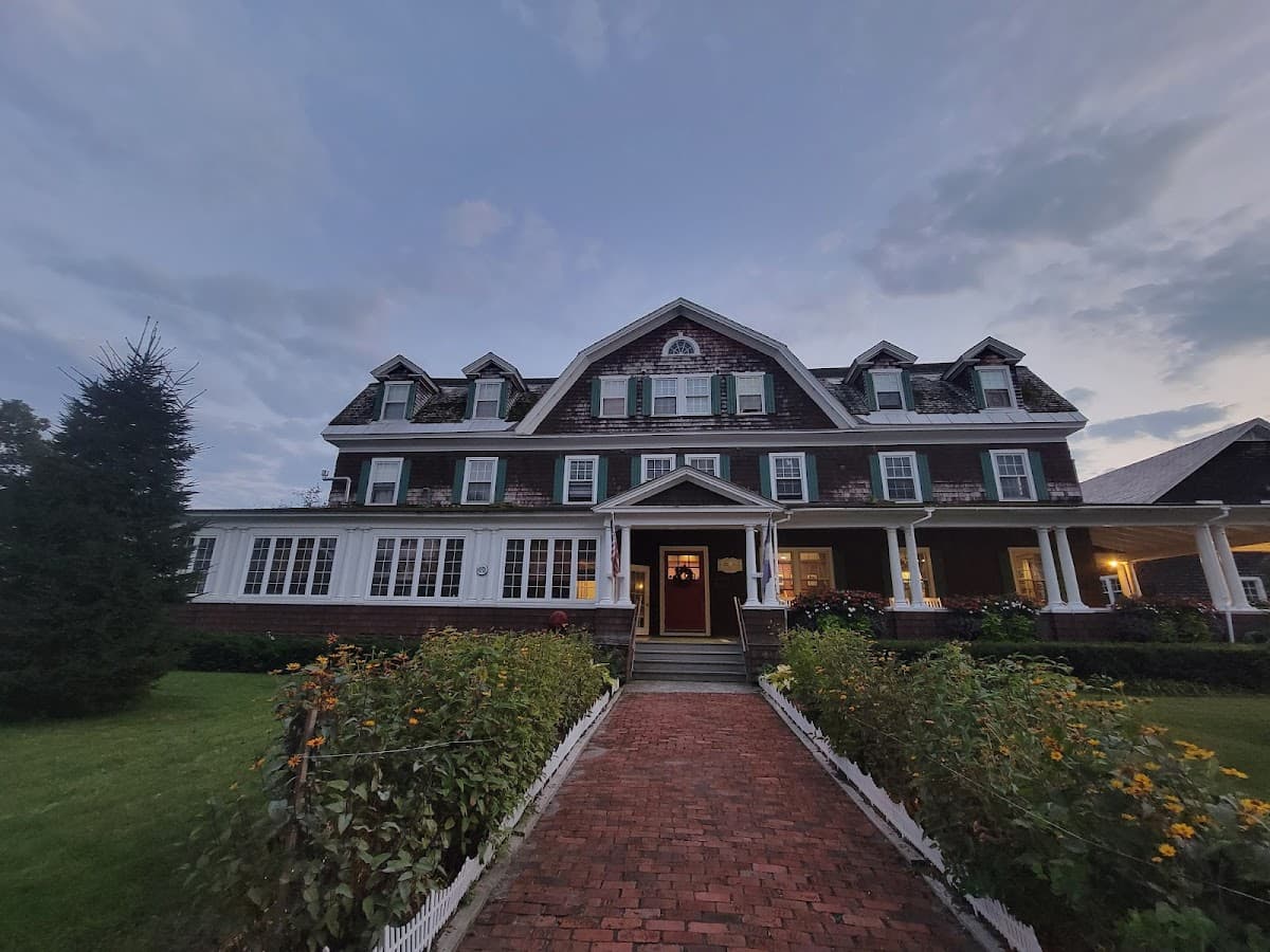 Crafts Inn