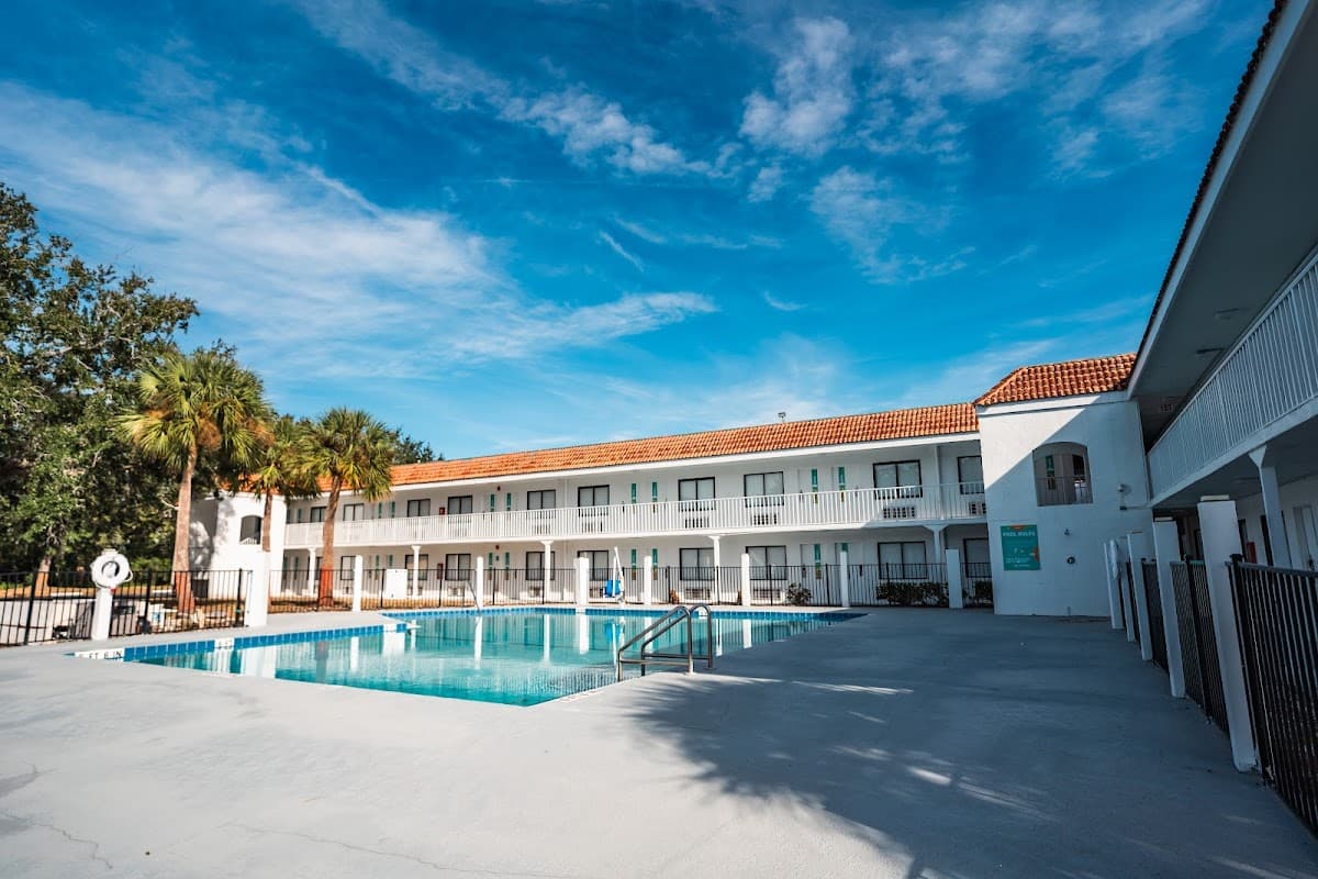 Travelodge by Wyndham Orlando Lake Buena Vista South