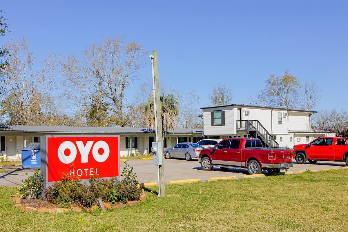 OYO Hotel Sulphur LA Hwy 90 West