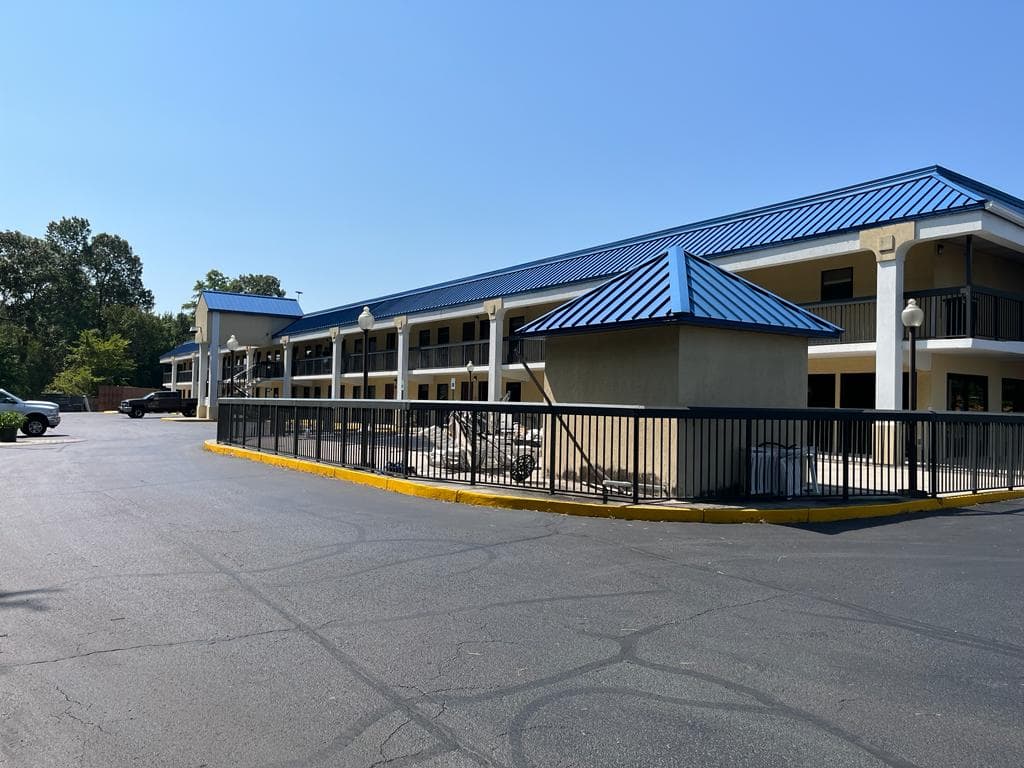 Super 8 by Wyndham Ruther Glen Kings Dominion Area