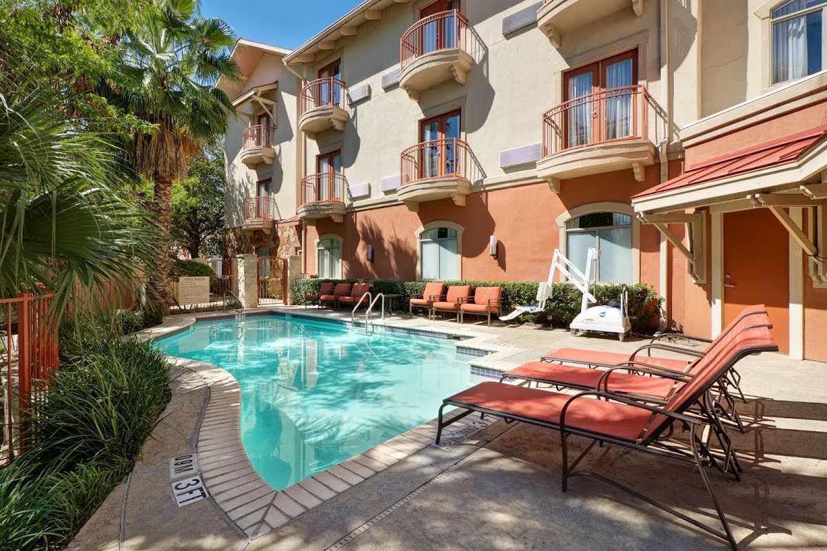 Hotel Indigo San Antonio-Riverwalk, an IHG Hotel