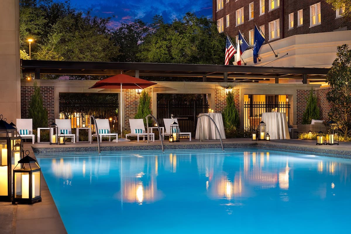 Warwick Melrose - Dallas