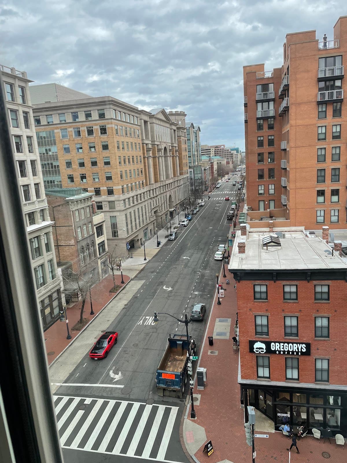 Heaven on Washington Fully Furnished Apartments