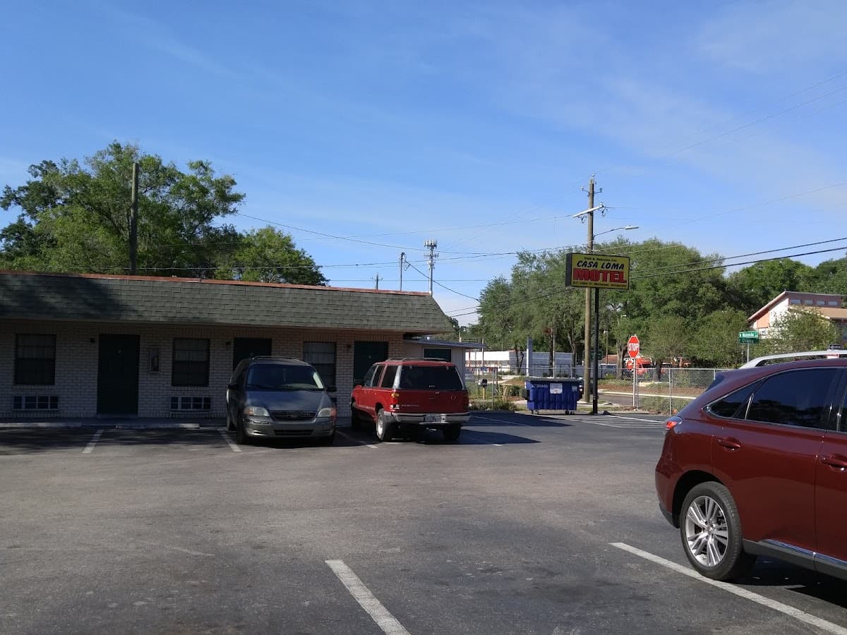 Casa Loma Motel