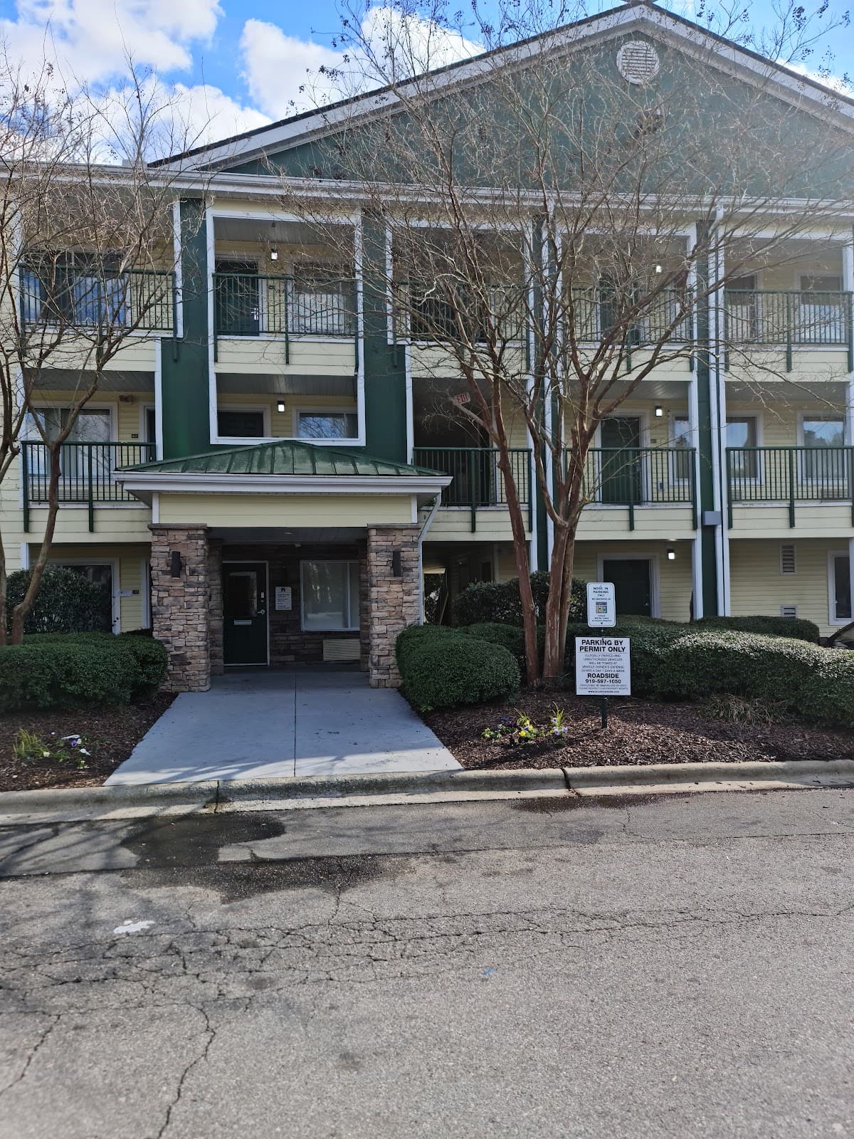 HomeTowne Studios Raleigh - Durham