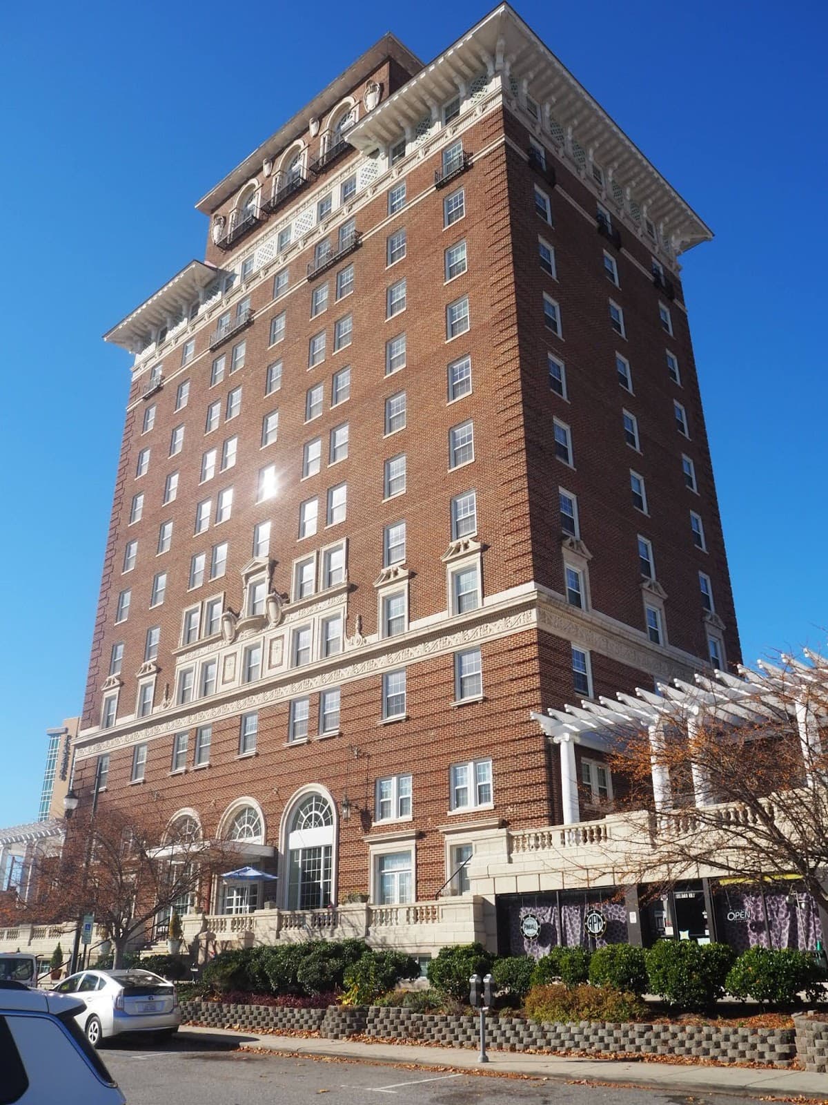 Asheville West Country Inn