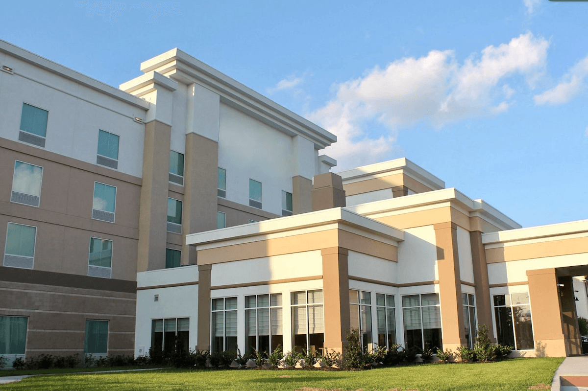 Kozy Hotel Houston North