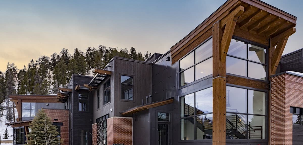 Park Avenue Flats by Alpine Edge