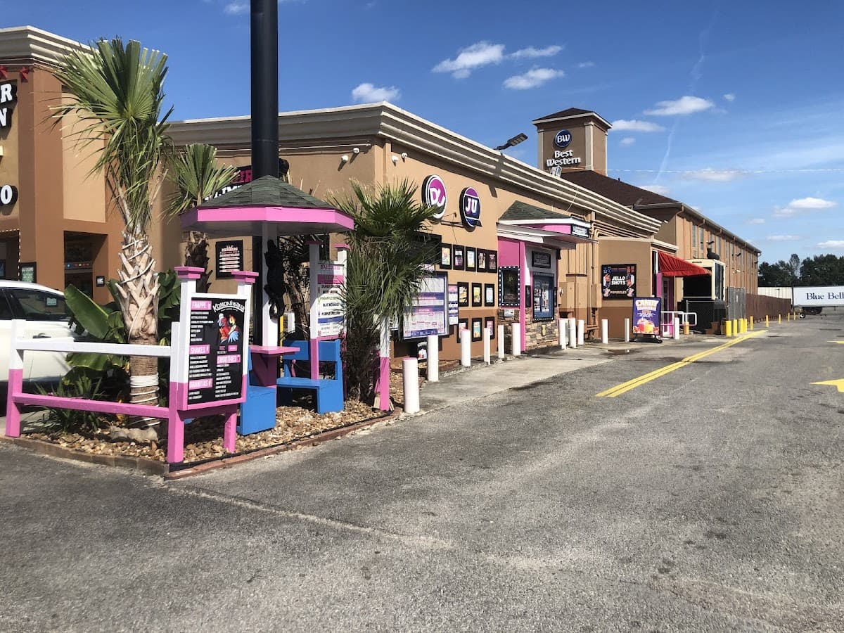 Smoker's Paradise Tobacco & Bordertown Travel Plaza