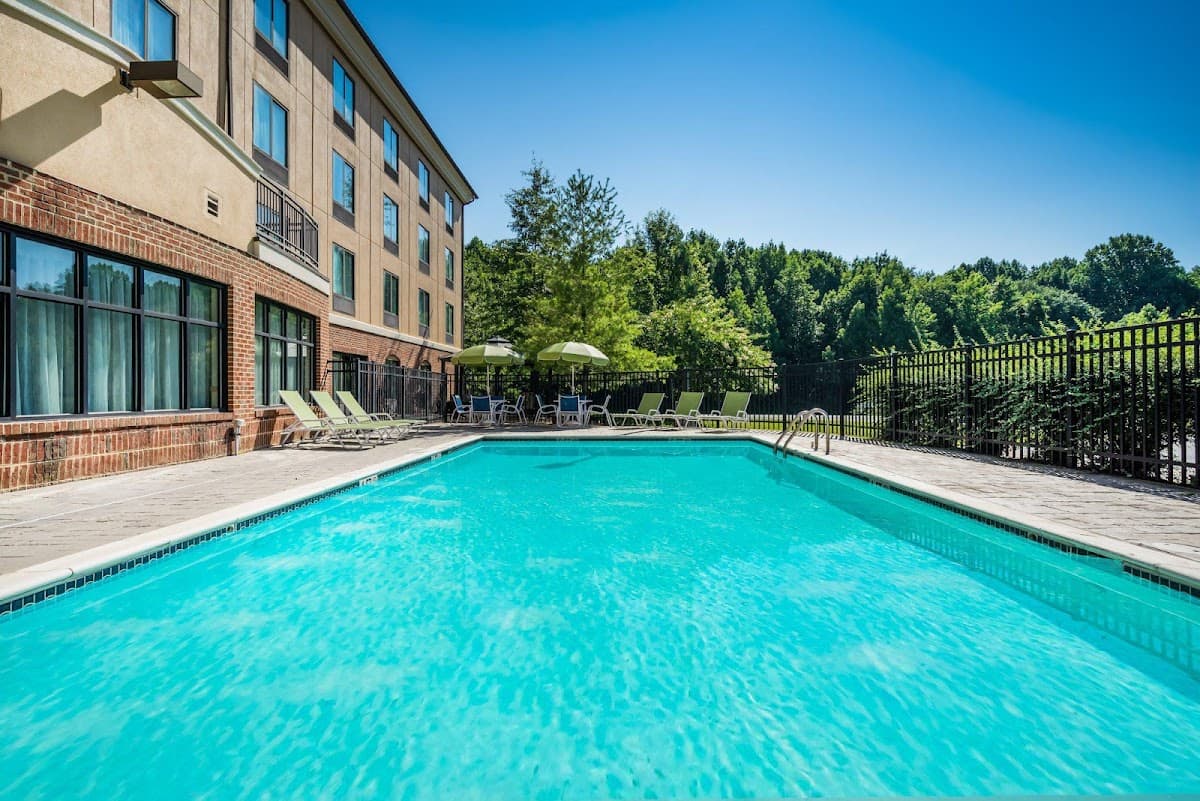 Holiday Inn Express & Suites North East by IHG
