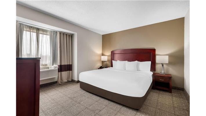 Comfort Inn & Suites