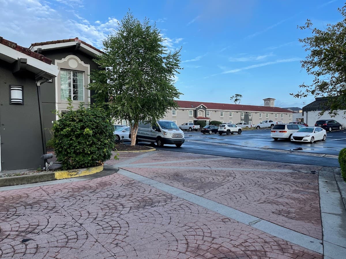 La Quinta Inn by Wyndham Indianapolis Airport Lynhurst