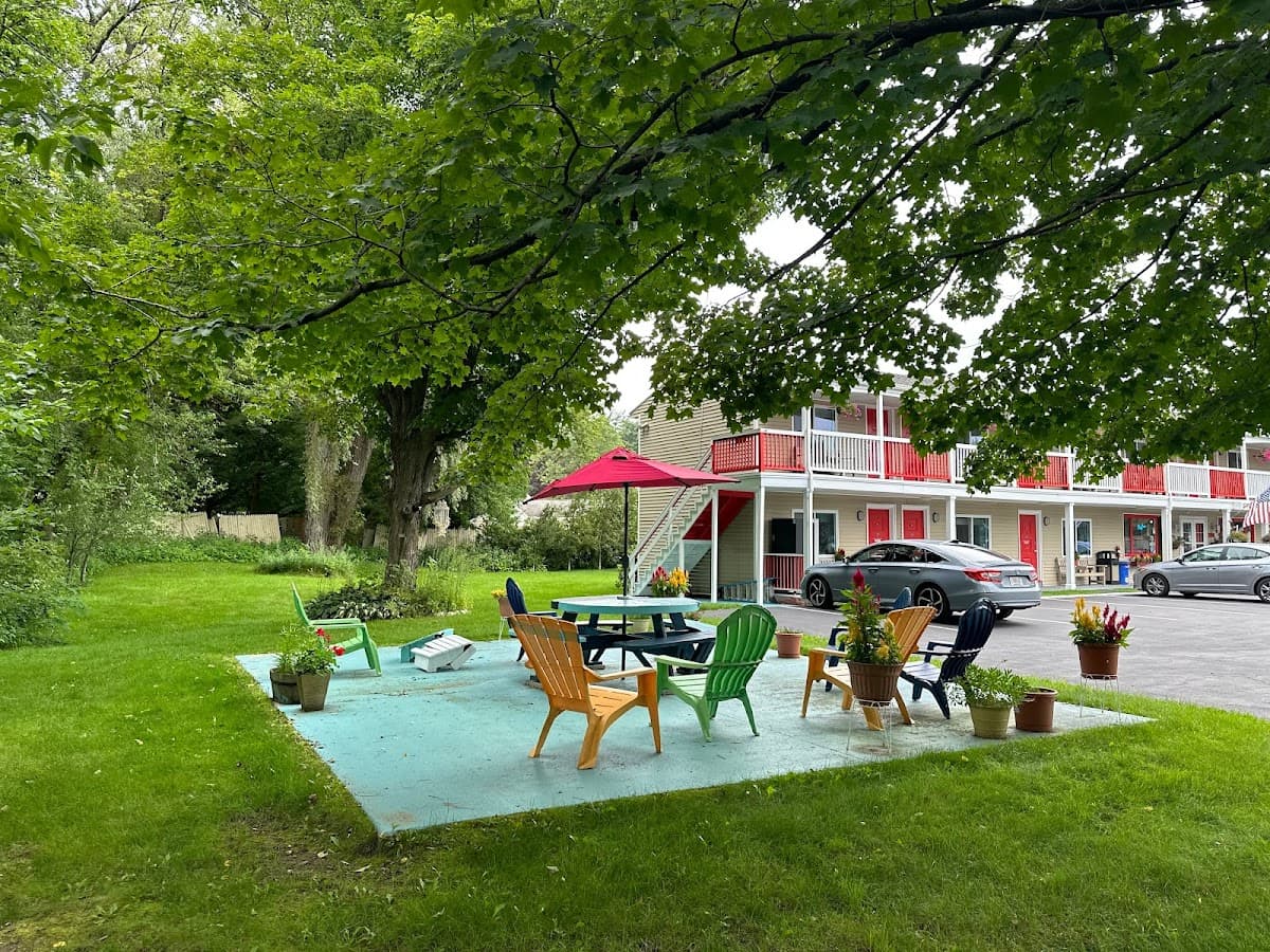 Cozy Corner Motel