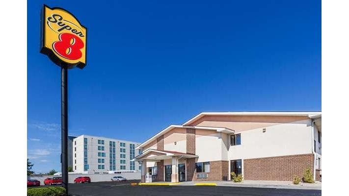 Super 8 by Wyndham Winchester VA